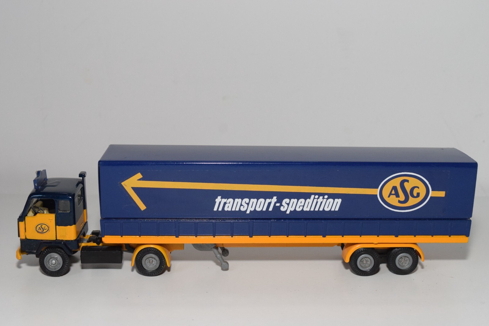 A82 1:50 TEKNO 427 VOLVO F89 F 89 TRUCK WITH TRAILER ASG TRANSPORT NMIB