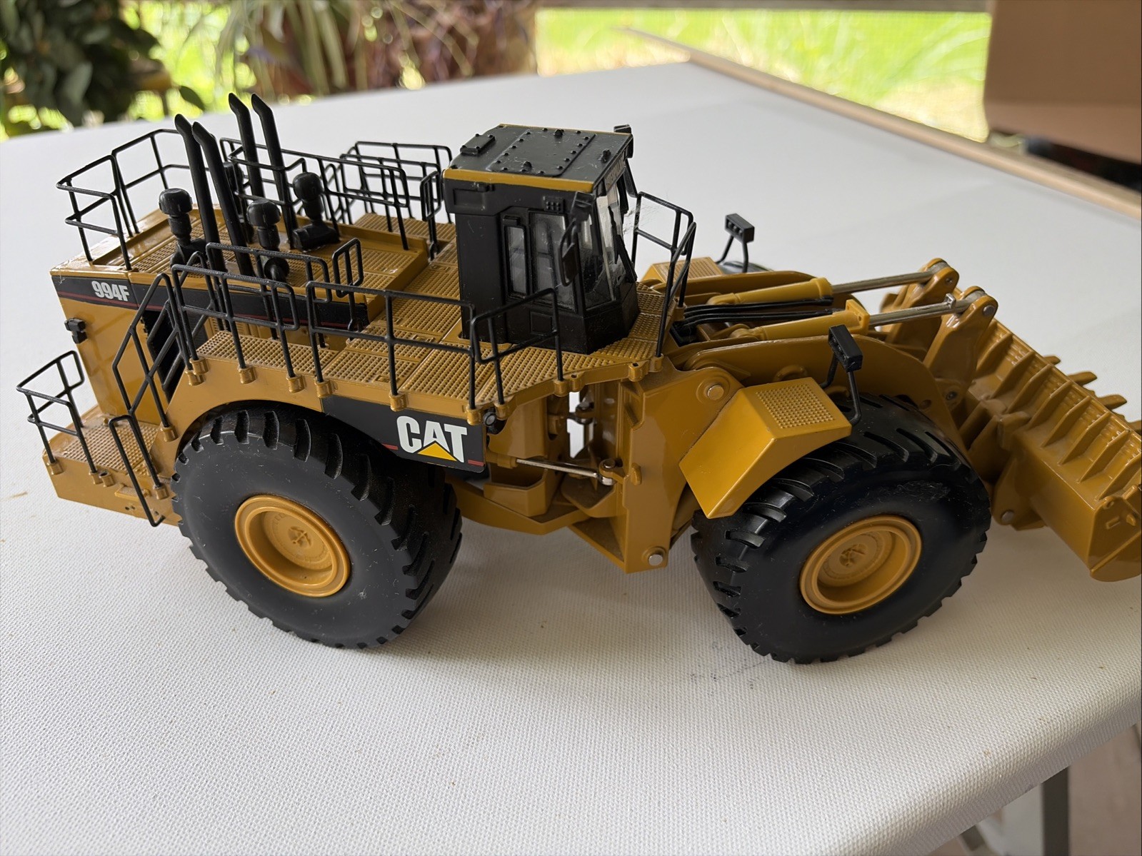 CAT 994F Wheel Loader – Norscot 1:50 BONUS Vintage I ❤️ Caterpillar Sticker
