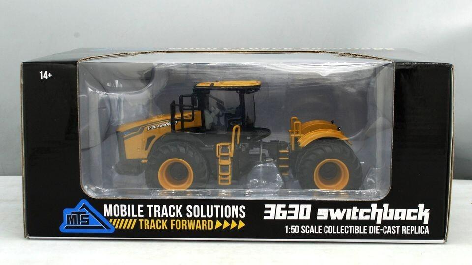 1:50 SPECCAST MOBILE TRACK SOLUTIONS 3630 Switchback Tractor & 33-38XL Scraper