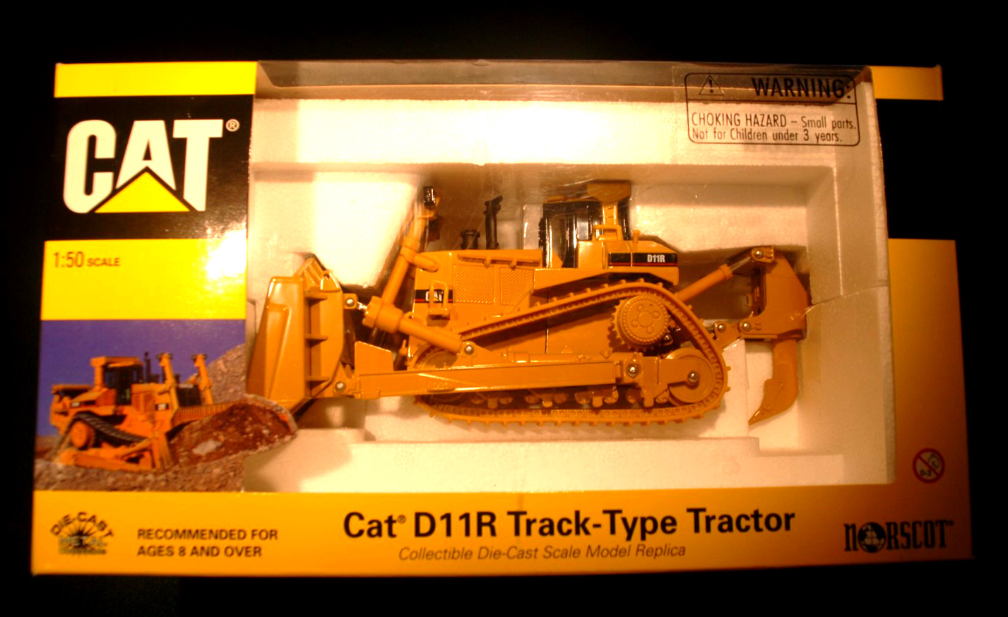 NORSCOT 1/50 SCALE #55025 CATERPILLAR CAT D111R TRACK-TYPE TRACTOR W/RIPPER