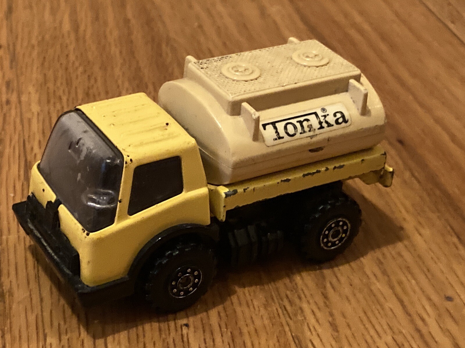 Vintage TONKA Yellow Fuel Tanker Truck – Made In Japan – Metal and Plastic