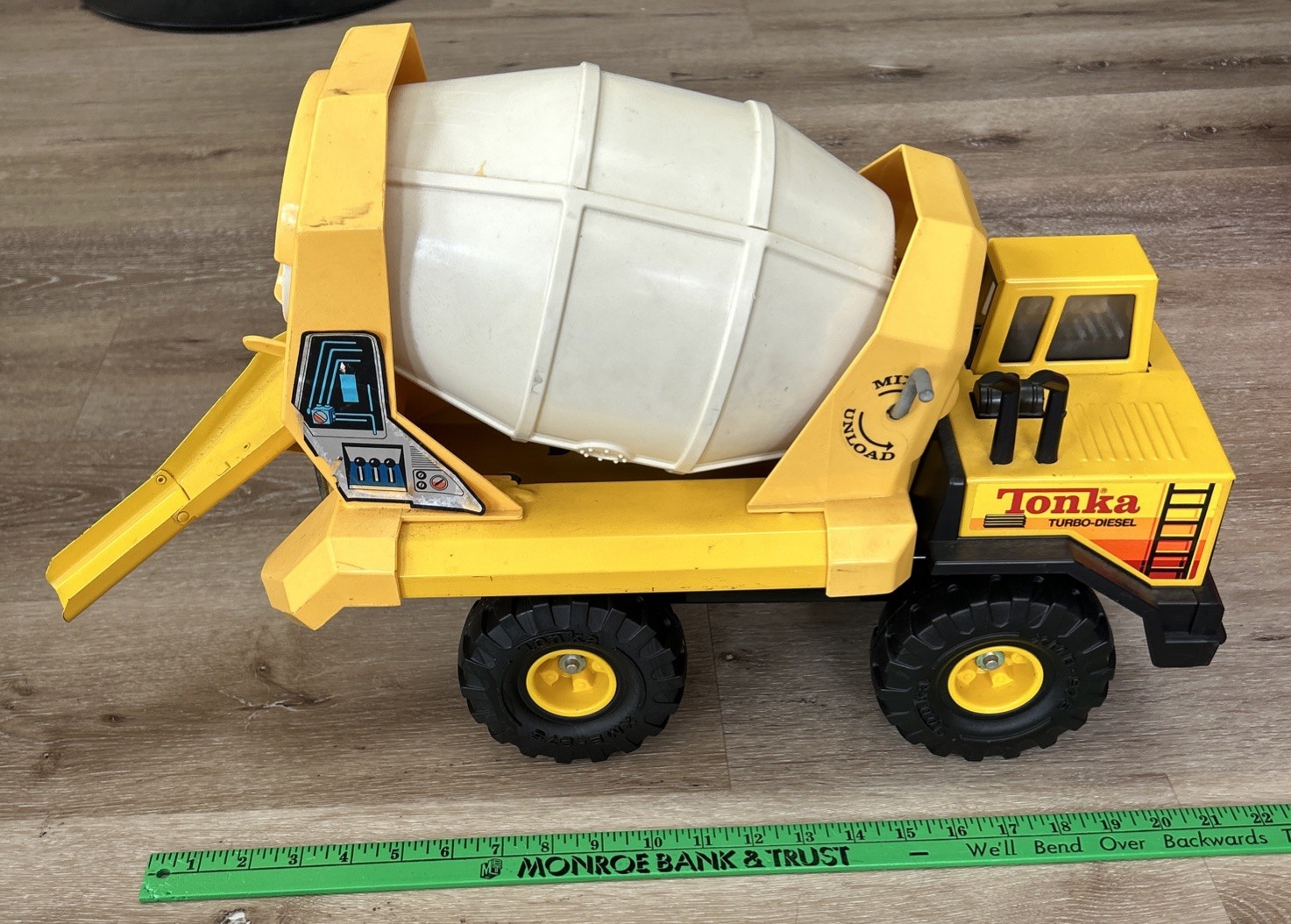 Tonka Turbo-Diesel Cement Mixer construction toy truck #XMB-975 Clean 1980’s