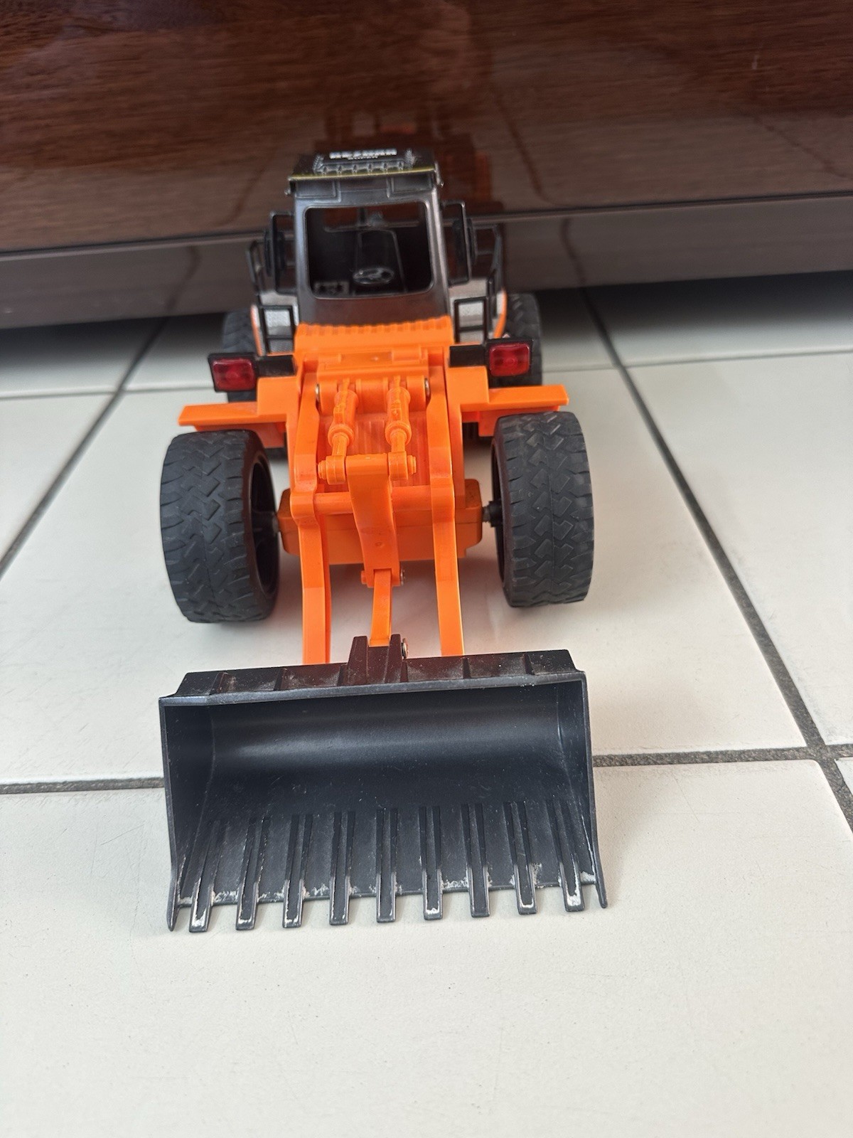 Bezgar Super Orange Black Plastic Loader Construction Vehicle Toy