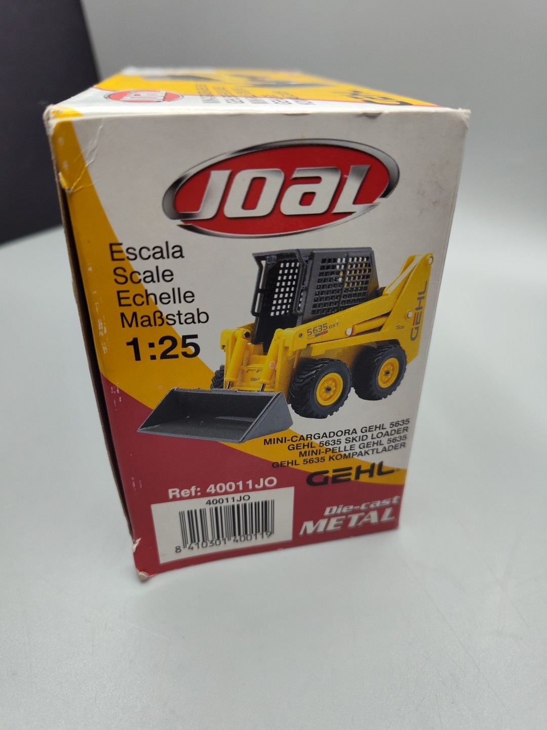 JOAL Gehl 5635 Skid Loader 1/25 Diecast Model NIB