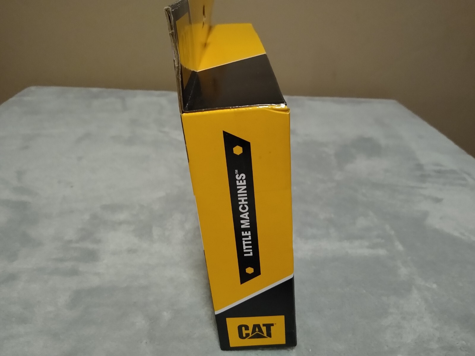 Caterpillar 8 Equipment Toy Backhoe Bull Dozer Excavator Wheel Loader Dump Truck