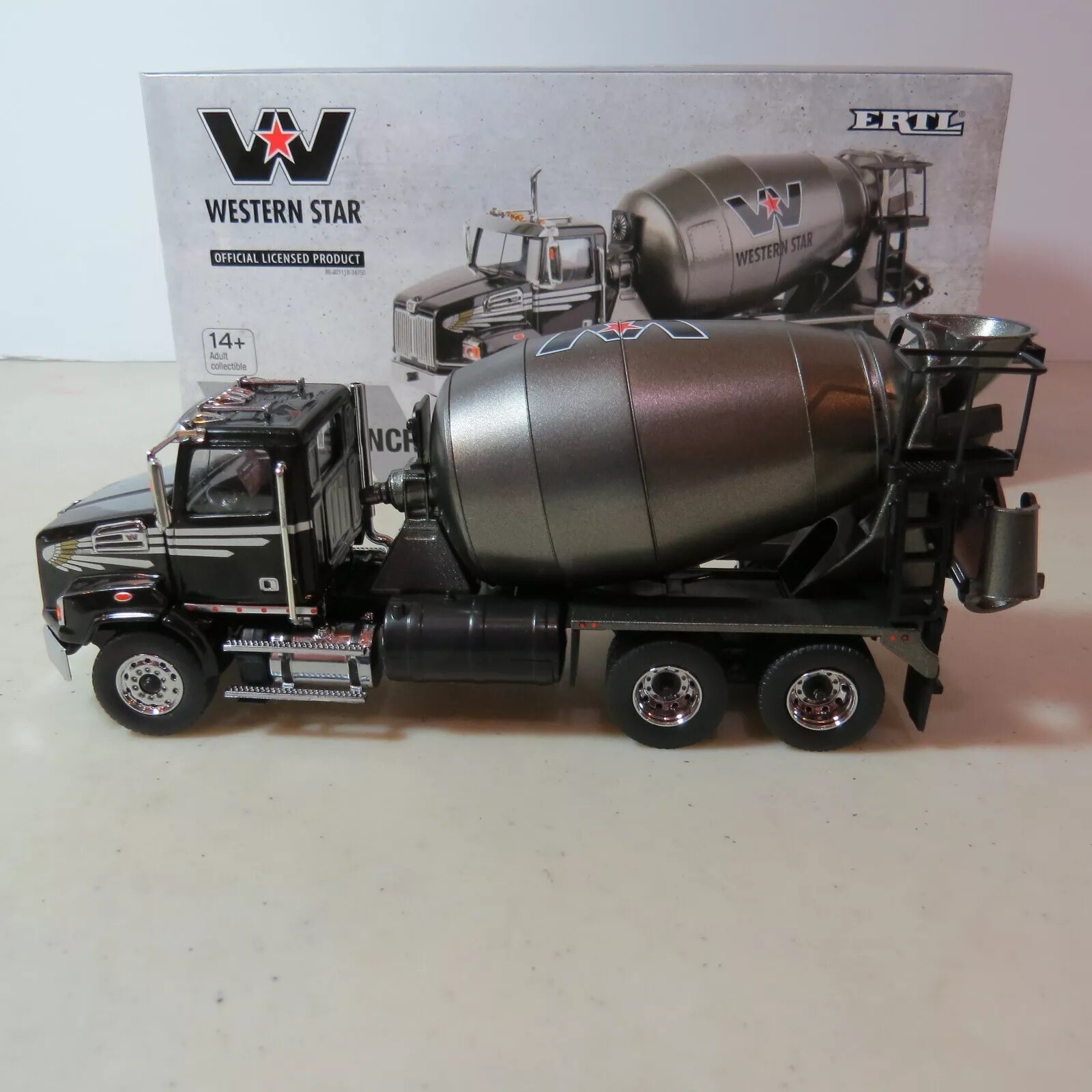 Ertl 1/50 Western Star 4700 SB Concrete Mixer Truck #16400 📌USA📌Sealed📌