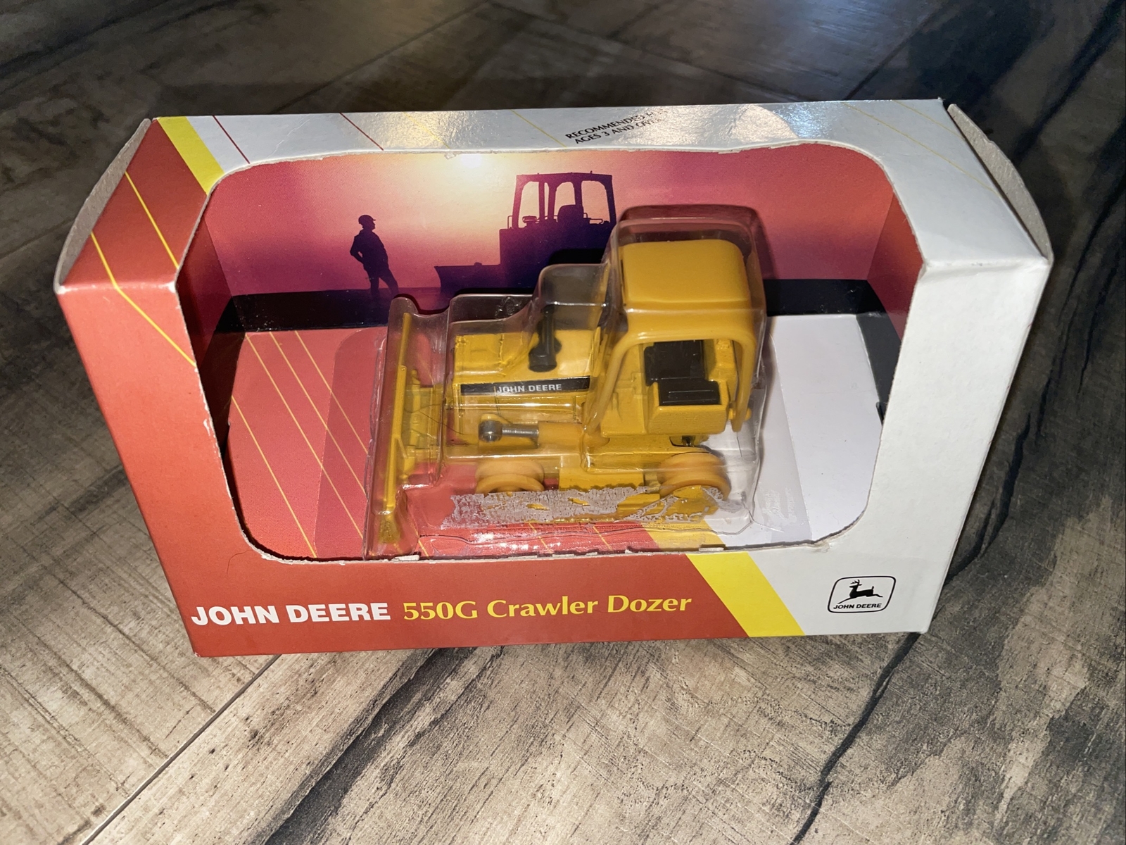 Vintage 1995 ERTL JOHN DEERE Die-Cast Bulldozer 1:64 Scale #568 Missing 1 Track
