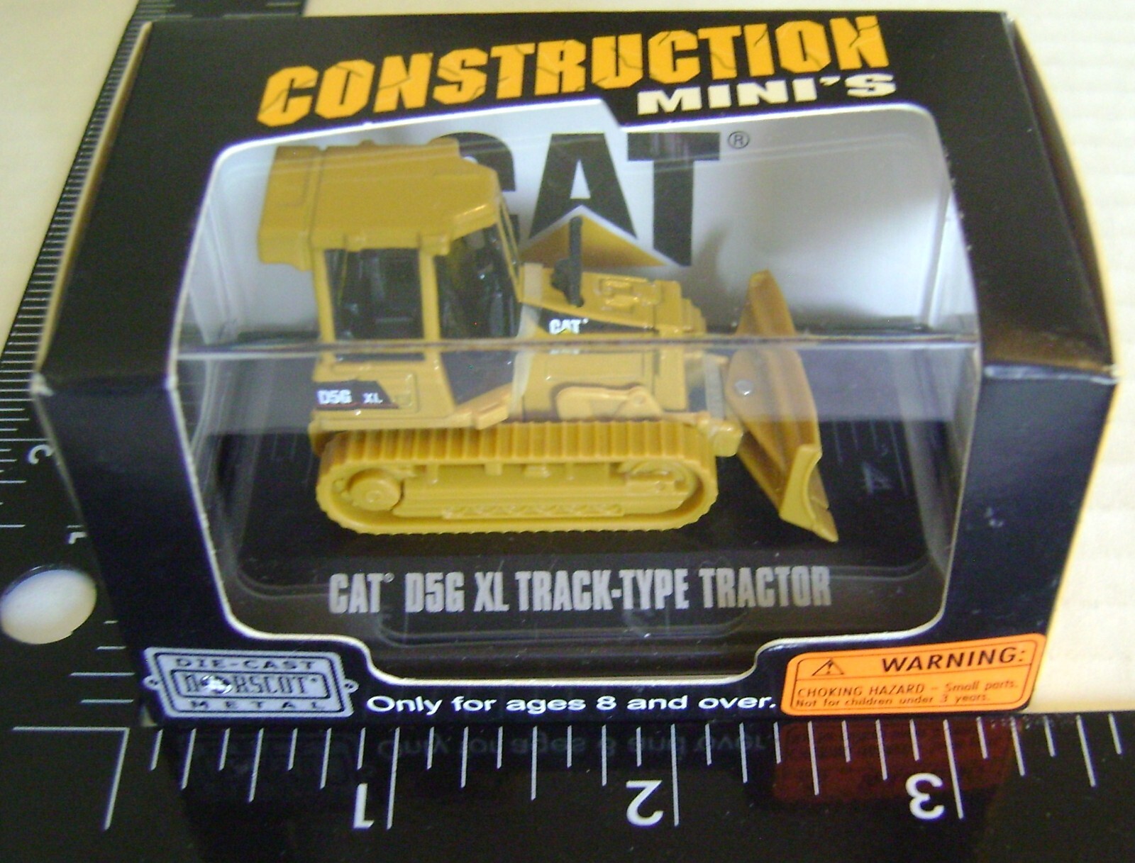 Norscot Scale Models, Construction Mini’s, Cat D5G XL Track-Type Tractor (2)
