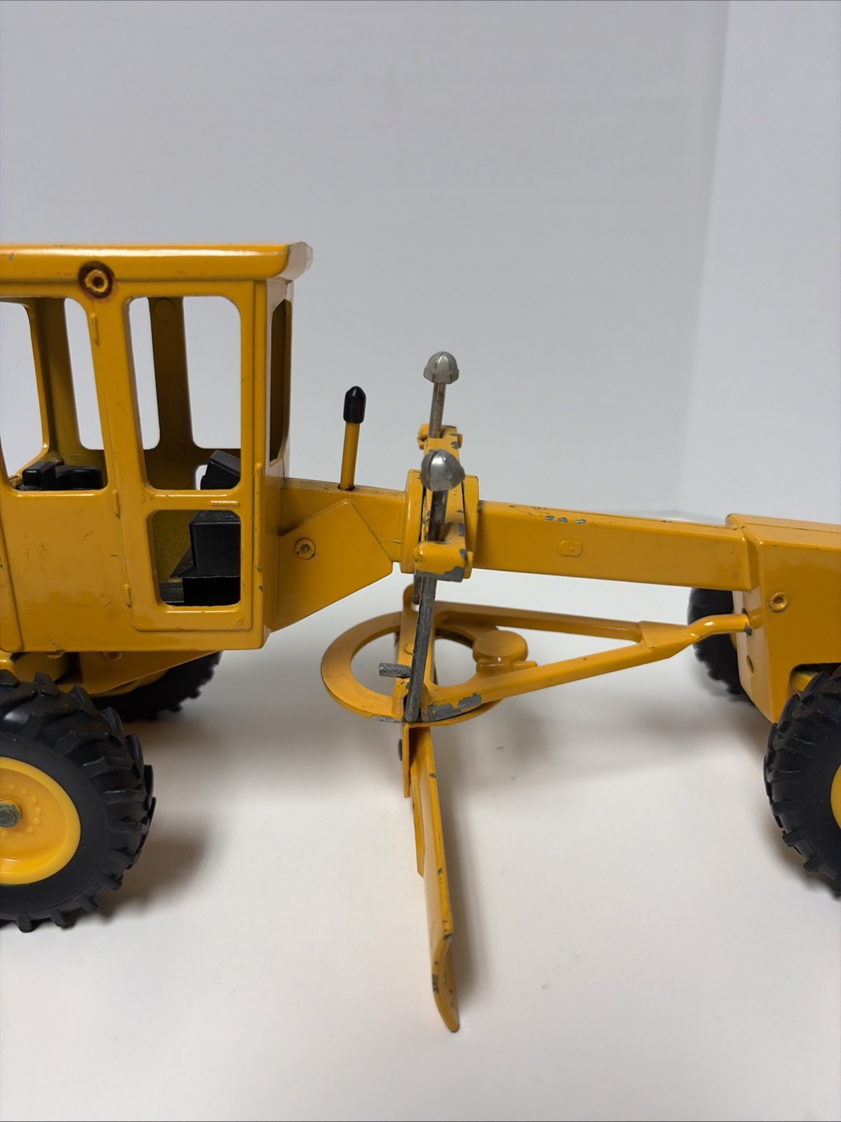 Vintage ERTL John Deere Grader Metal Construction 1:16 507