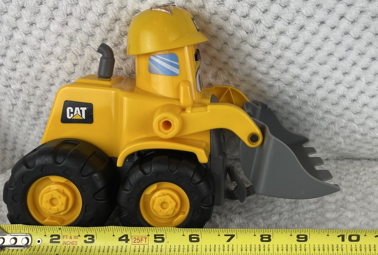 CAT Caterpillar Construction Buddies Preschool Toy Motorized Front Loader