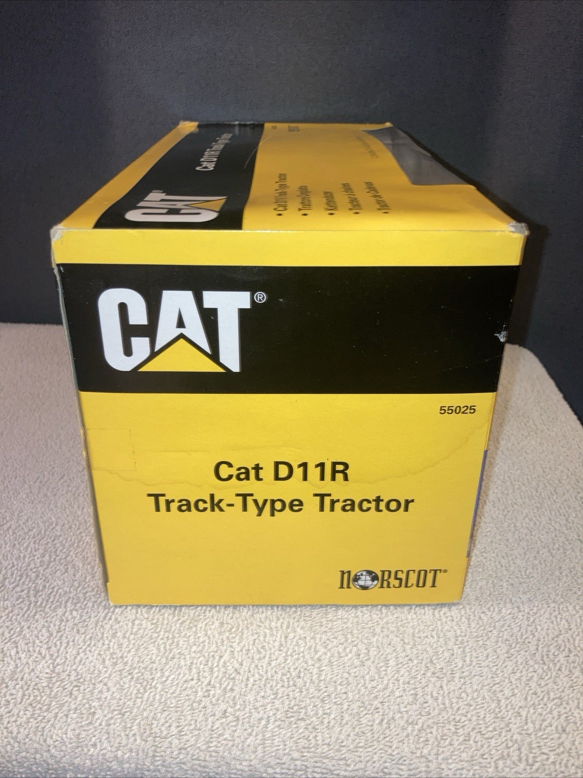 NIB 1999 Norscot 55025 1:50 Caterpillar CAT D11R Track-type Tractor Die Cast