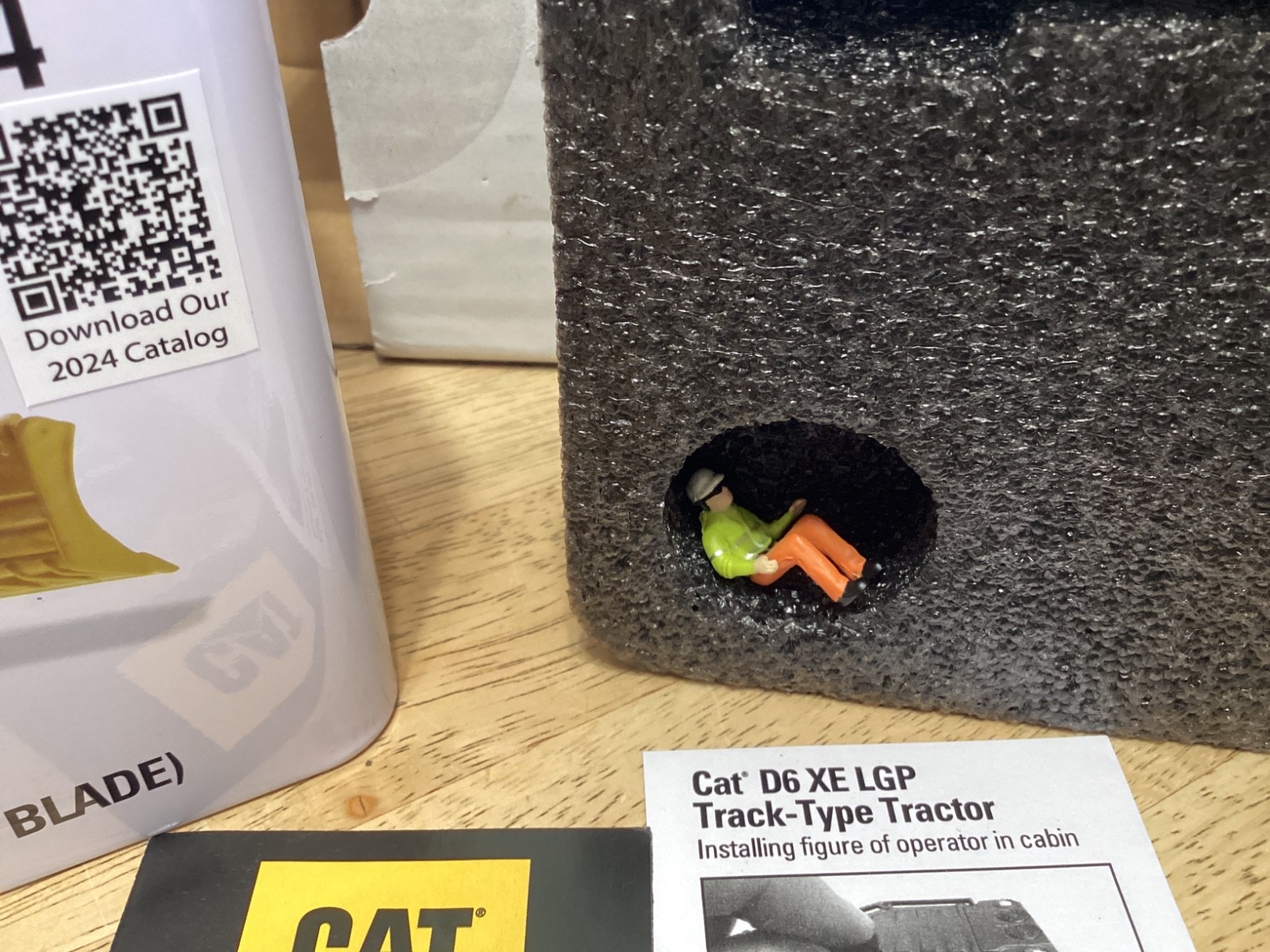 1/50 Caterpillar CAT D6 XE LGP Track-Type Tractor Dozer 85554