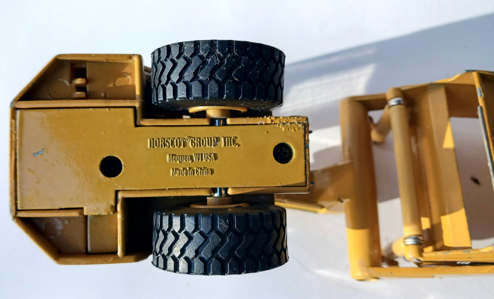 Norscot Group Caterpillar Cat 611 Wheel Tractor Scraper 7″ Die-Cast Toy Vintage