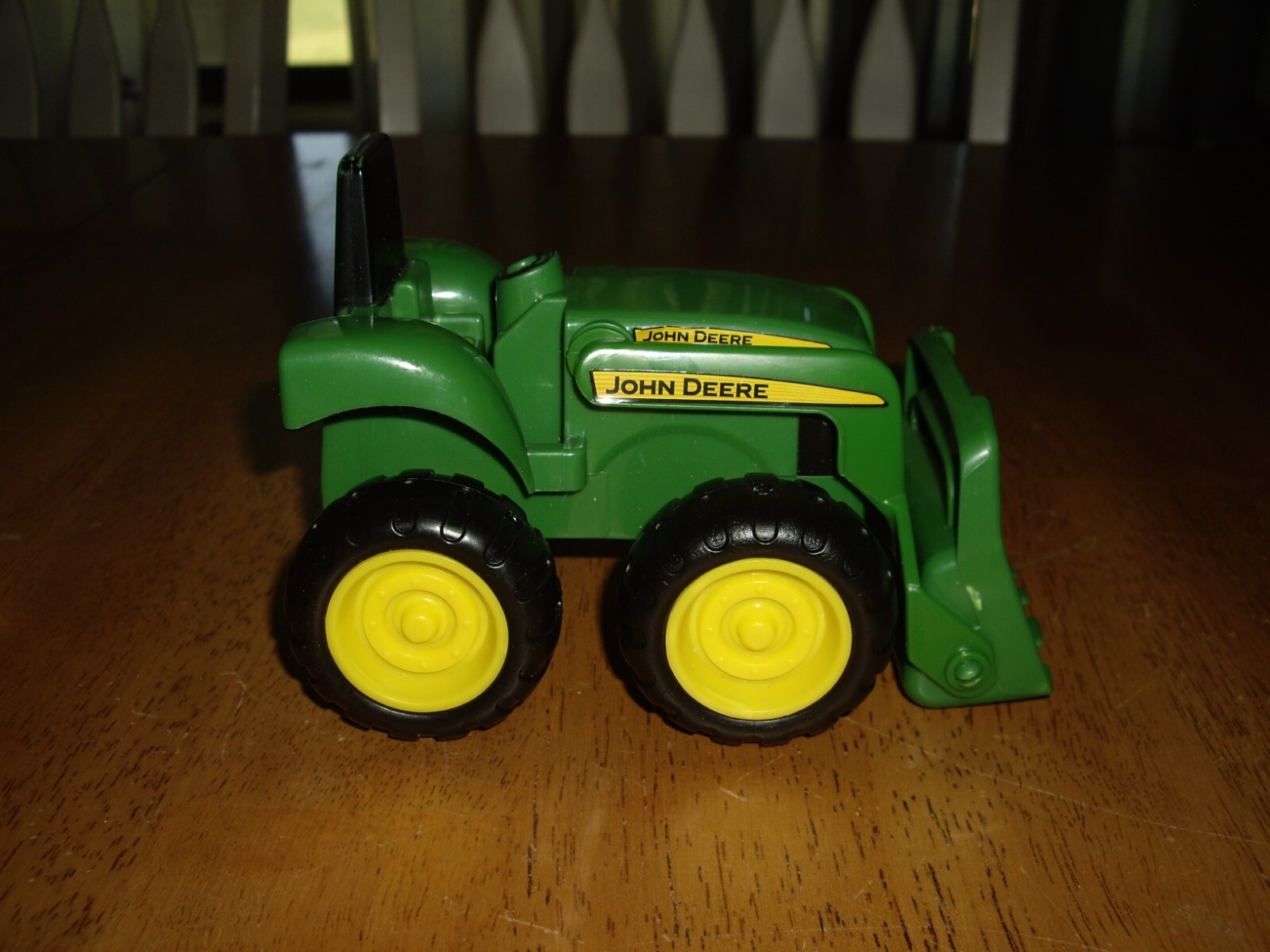 EUC 2 Tomy John Deere Plastic Vehicles Front Loader & Dump Truck Sandbox Toys