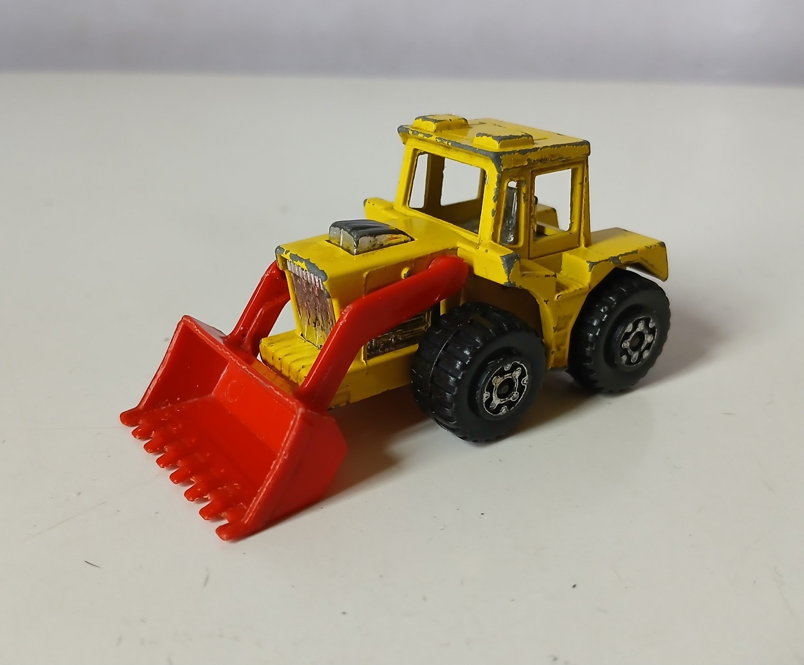 Matchbox Tractor Shovel
