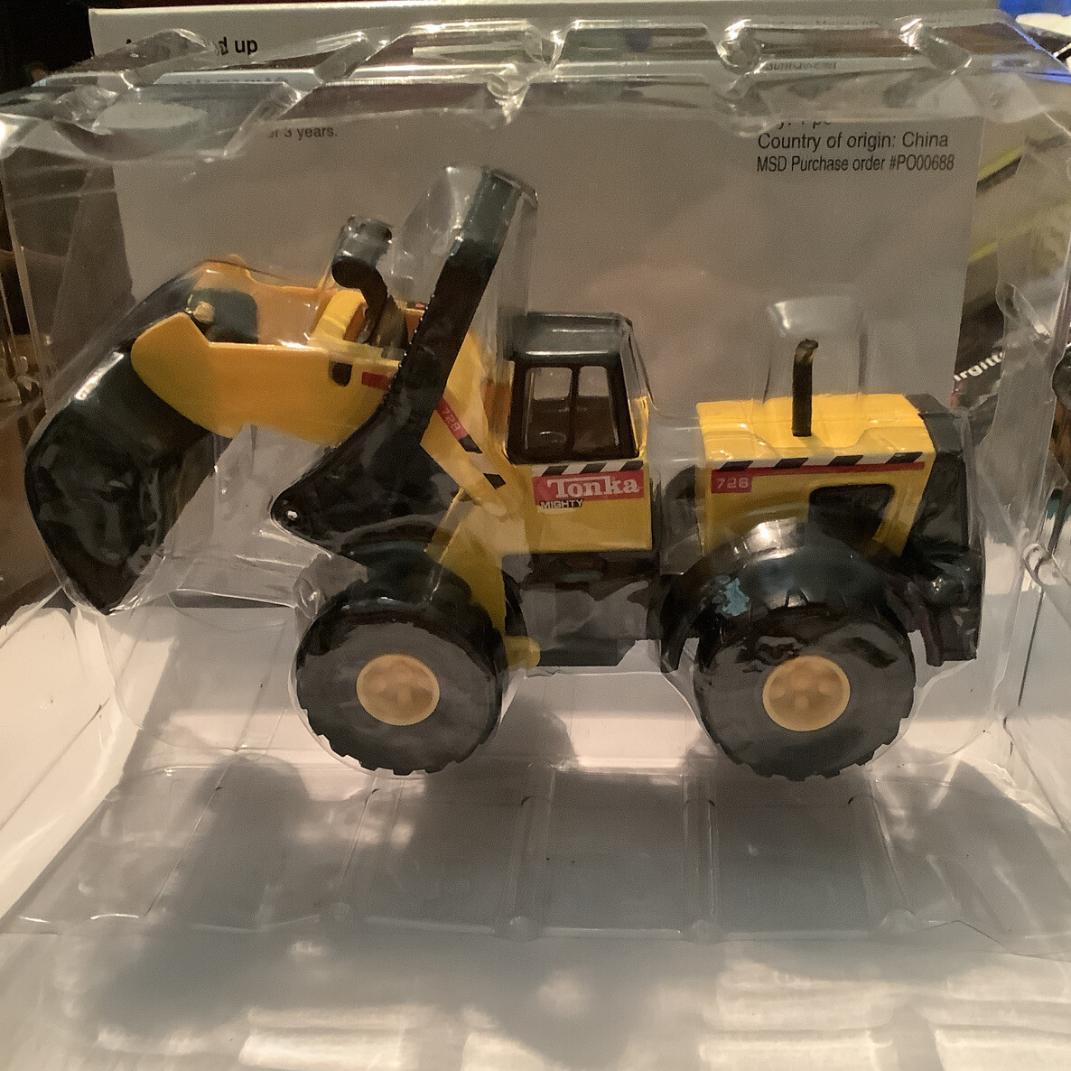 Maisto International Tonka bulldozer new in original box item # 762898