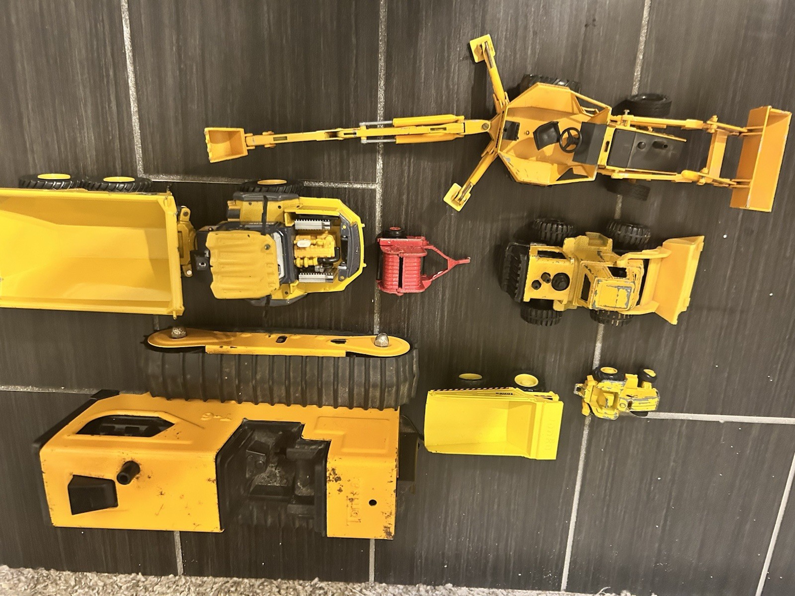 Lot of Diecast Construction Vehicles – Excavator, Bulldozer, Dump Truck