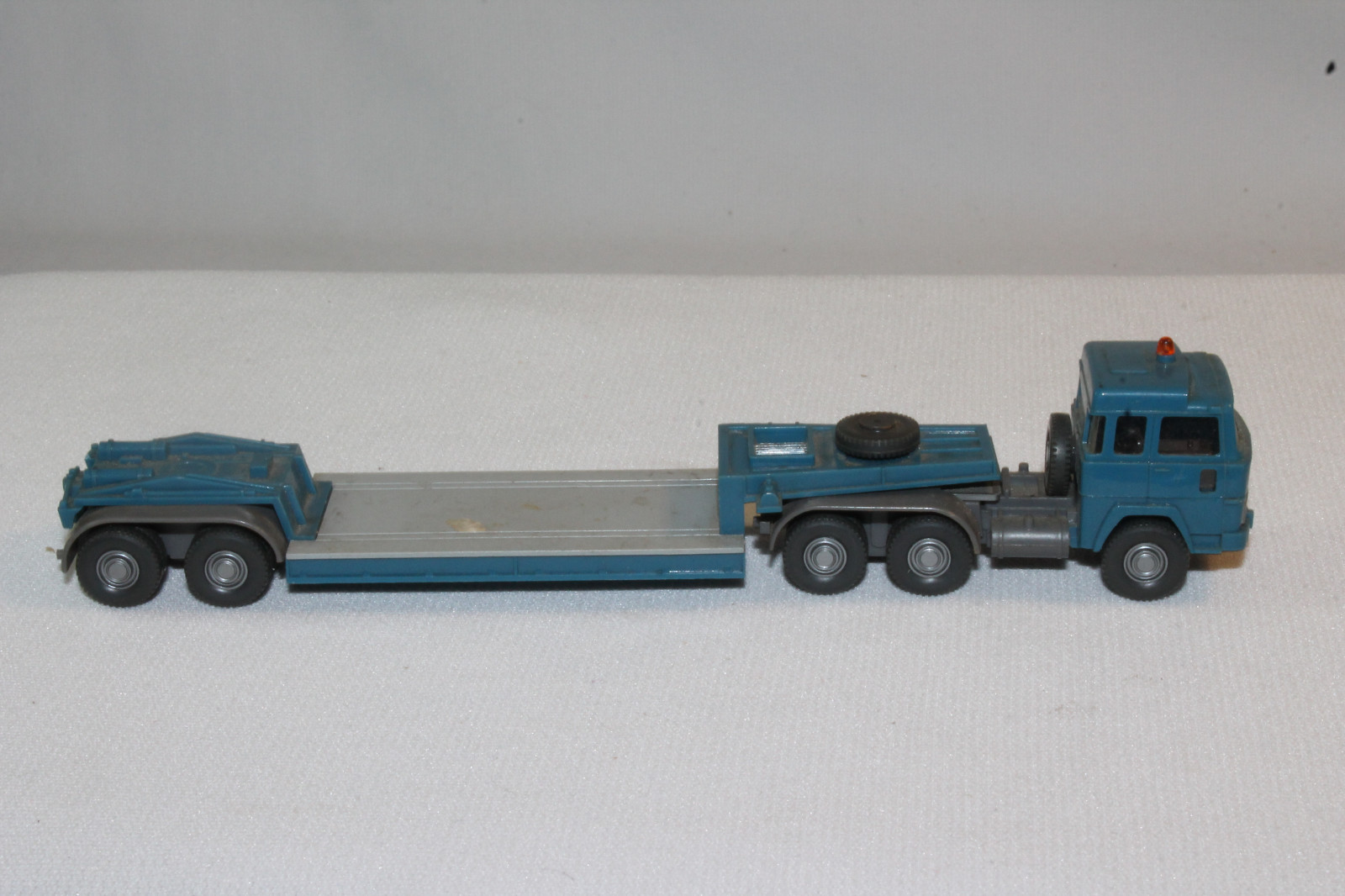 Wiking Magirus Heavy Equipment Hauler