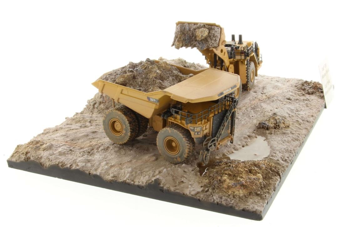 DIECAST MASTERS – CAT Construction Machine – 994K Loader and 797 Dumper – 1/12…