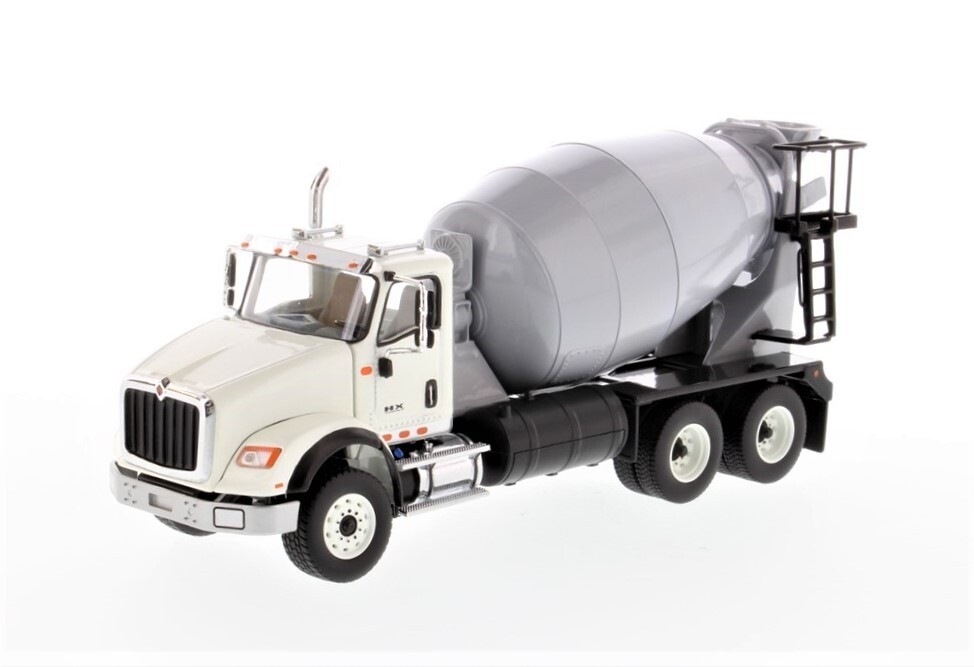 Diecast Masters 71014 International HX615 Concrete Mixer White / Lt Gray 1/50 MB