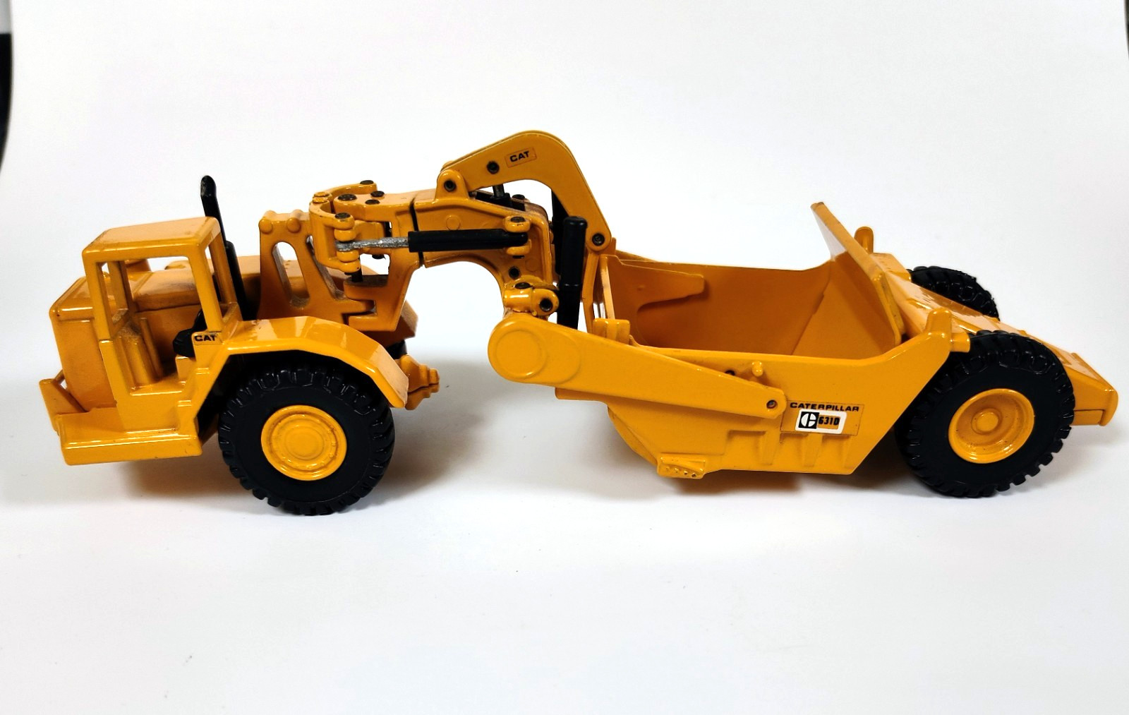Vintage Joal 219 Caterpillar 631D Wheel Tractor-Scraper 1:70 Diecast Spain NM