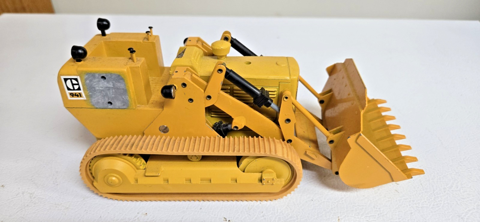 Vintage NZG CATERPIILLAR CAT 941 Track Loader Construction Toy – W. Germany