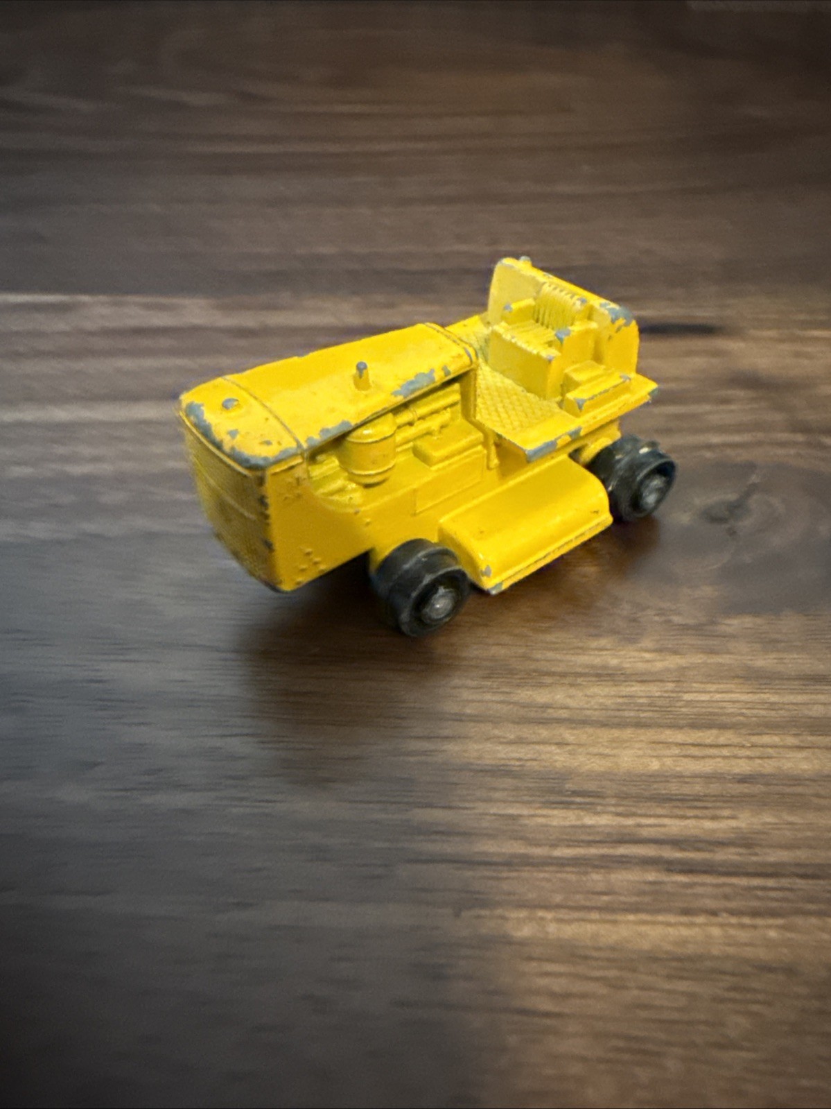 VINTAGE MATCHBOX Series #8 CATERPILLAR D8 TRACTOR MADE IN ENGLAND BY LESNEY 1964