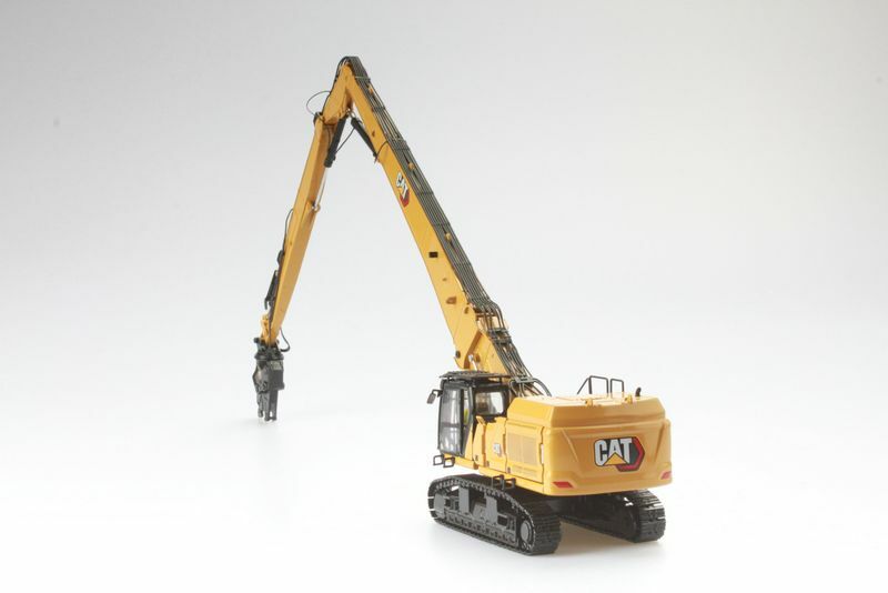 Diecast Master 85663 Cat 352 UHD Caterpillar Demolition Excavator Next Gen 1:50