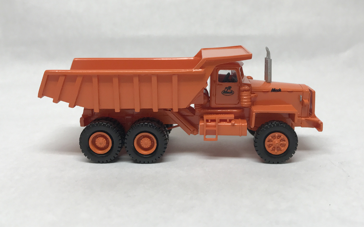 HO 1/87 MACK LRVSW 6×4 34tons – Ready Made Resin Model