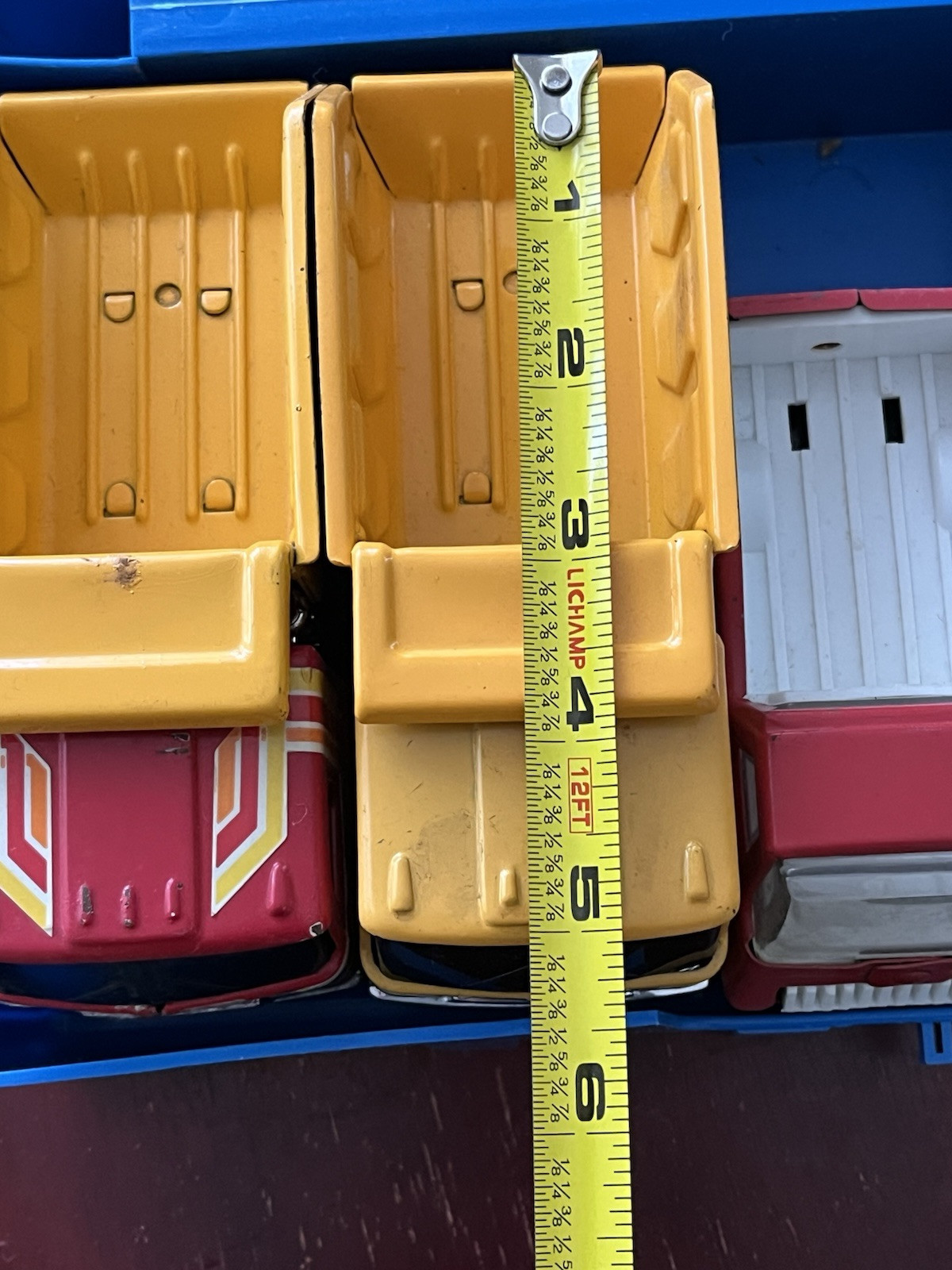 Lot Of 5 Vintage Tonka Mack Zoomer Boomer Minis Dump Trucks With Plastic Case