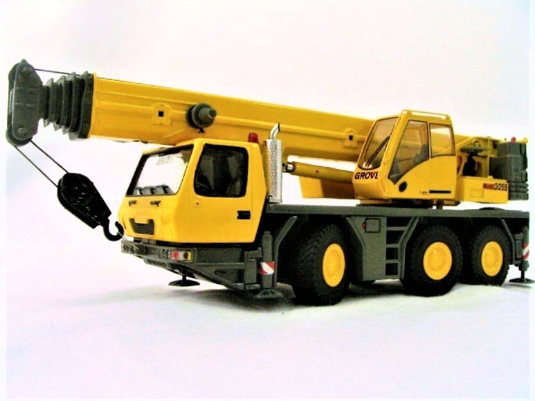 TWH 003Y Grove GMK3055 3-Axle Crane – OEM Yellow 1/50 Die-cast MIB