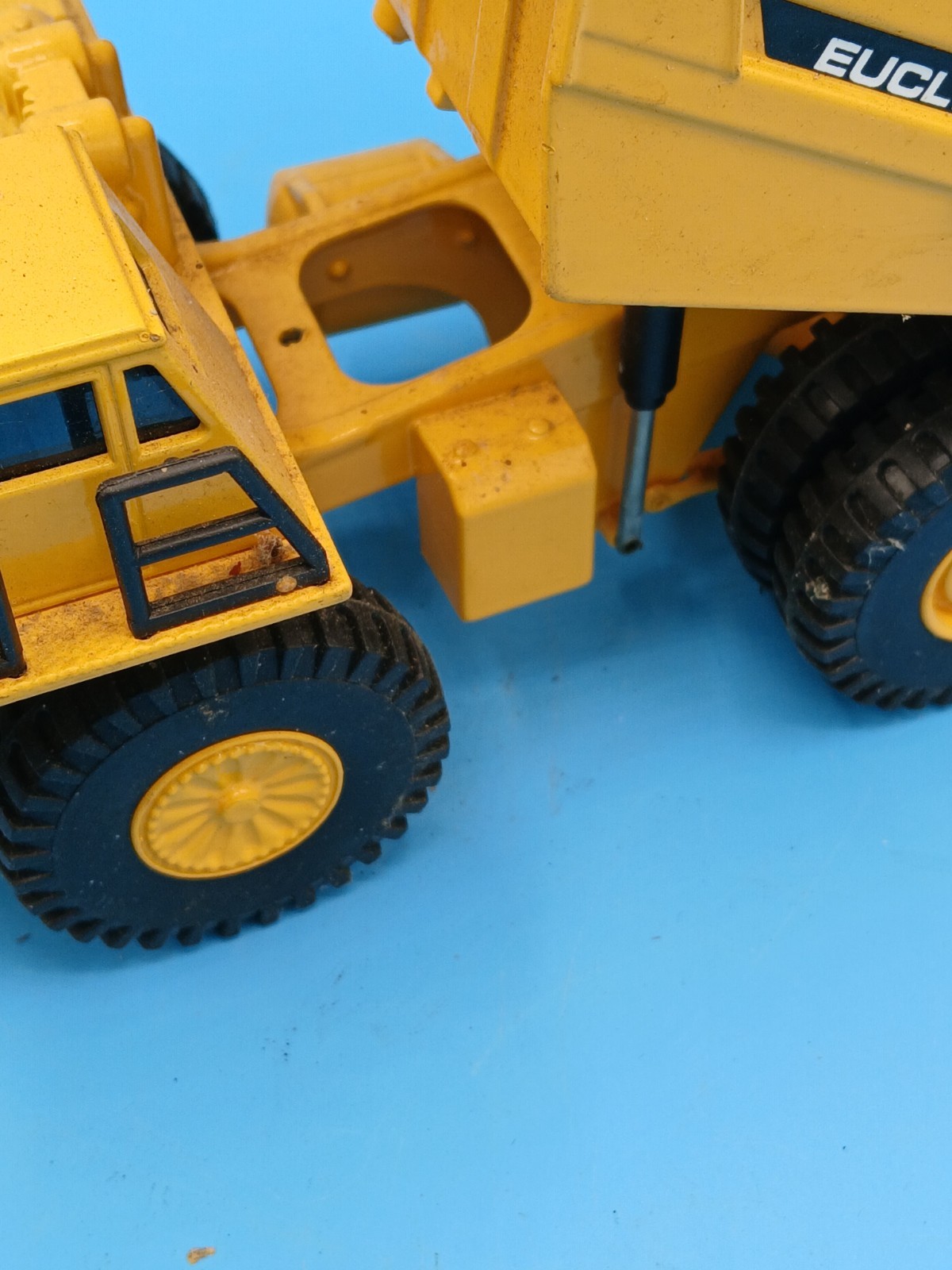 Vintage Solido Euclid R85B Dump Truck 1:50 Scale Diecast Mining Haul Truck