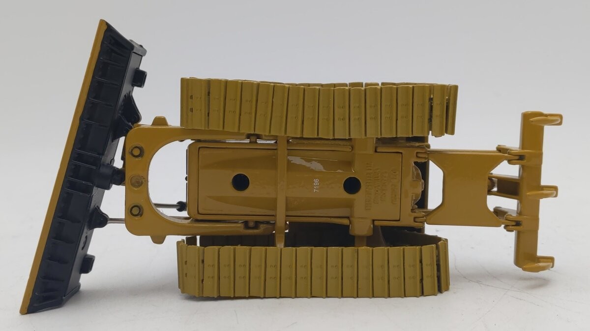Norscot 55197 1:50 Caterpillar D6T XW VPAT Track Type Tractor EX