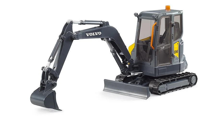 Bruder Trucks #02465 Volvo Compact Excavator ECR40 – Brand New!