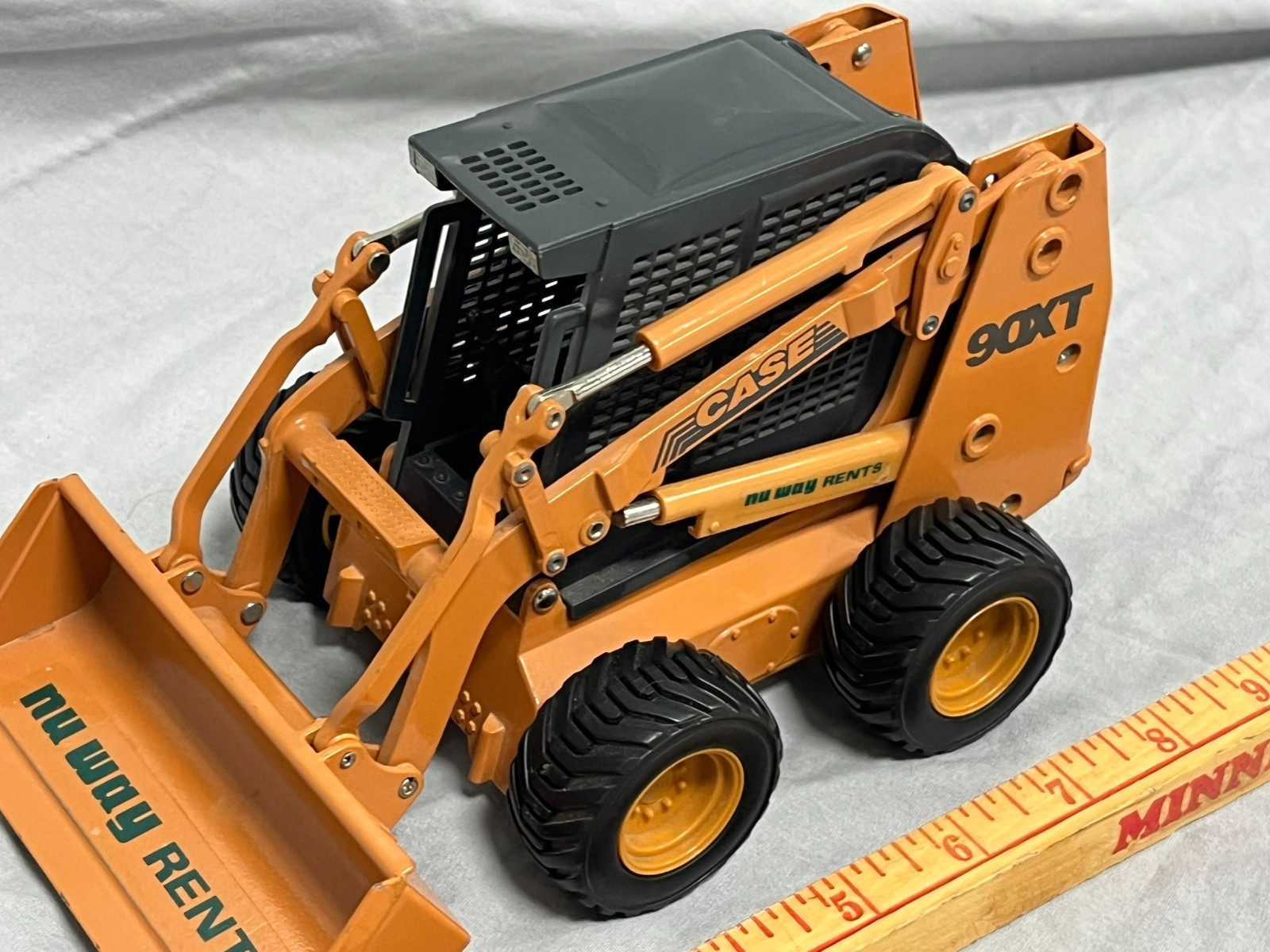 Case 90XT Diecast Skid Steer Loader 1:16 NU WAY RENTS Special Run Ertl