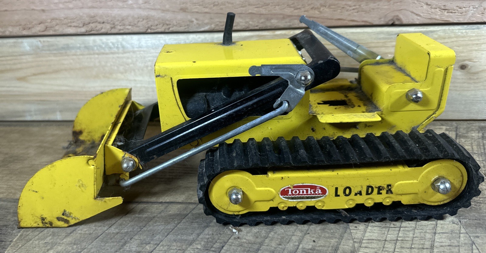 Vintage Tonka #352 Pressed Steel Yellow Loader