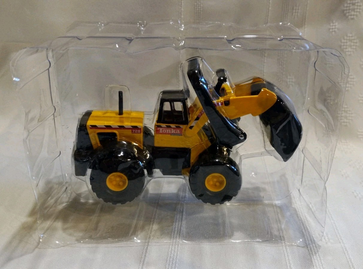 Tonka Mighty Mini “Bulldozer” #762898 2003 Hasbro/Maisto Rewards Services