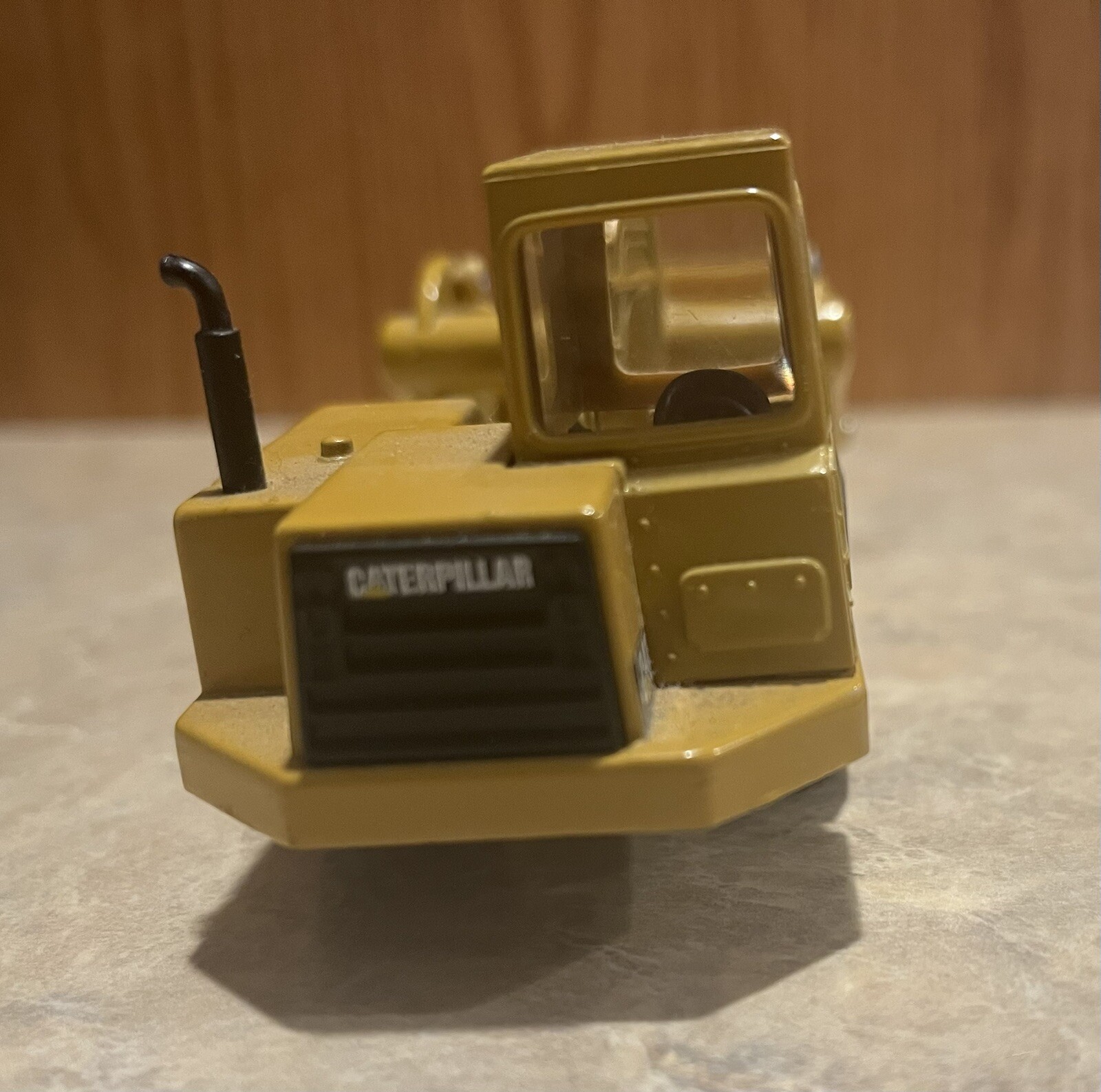 Norscot CAT Die Cast 611 Scraper Earthmover 1/64 Scale