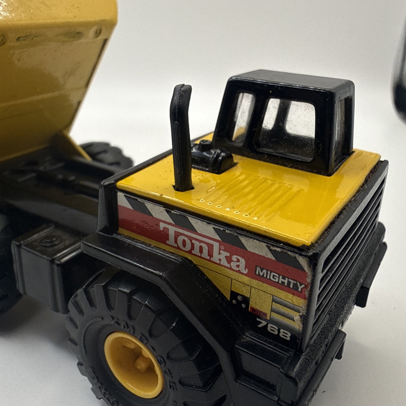 Vintage 1998 Hasbro Maisto Tonka Mini Mighty Dump Truck 768