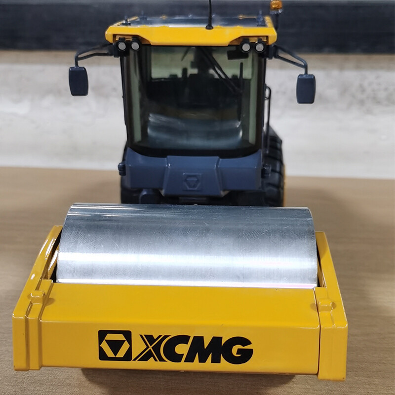 1:25 XCMG XS265 Road Roller Construction Machinery Equipment Diecast Model