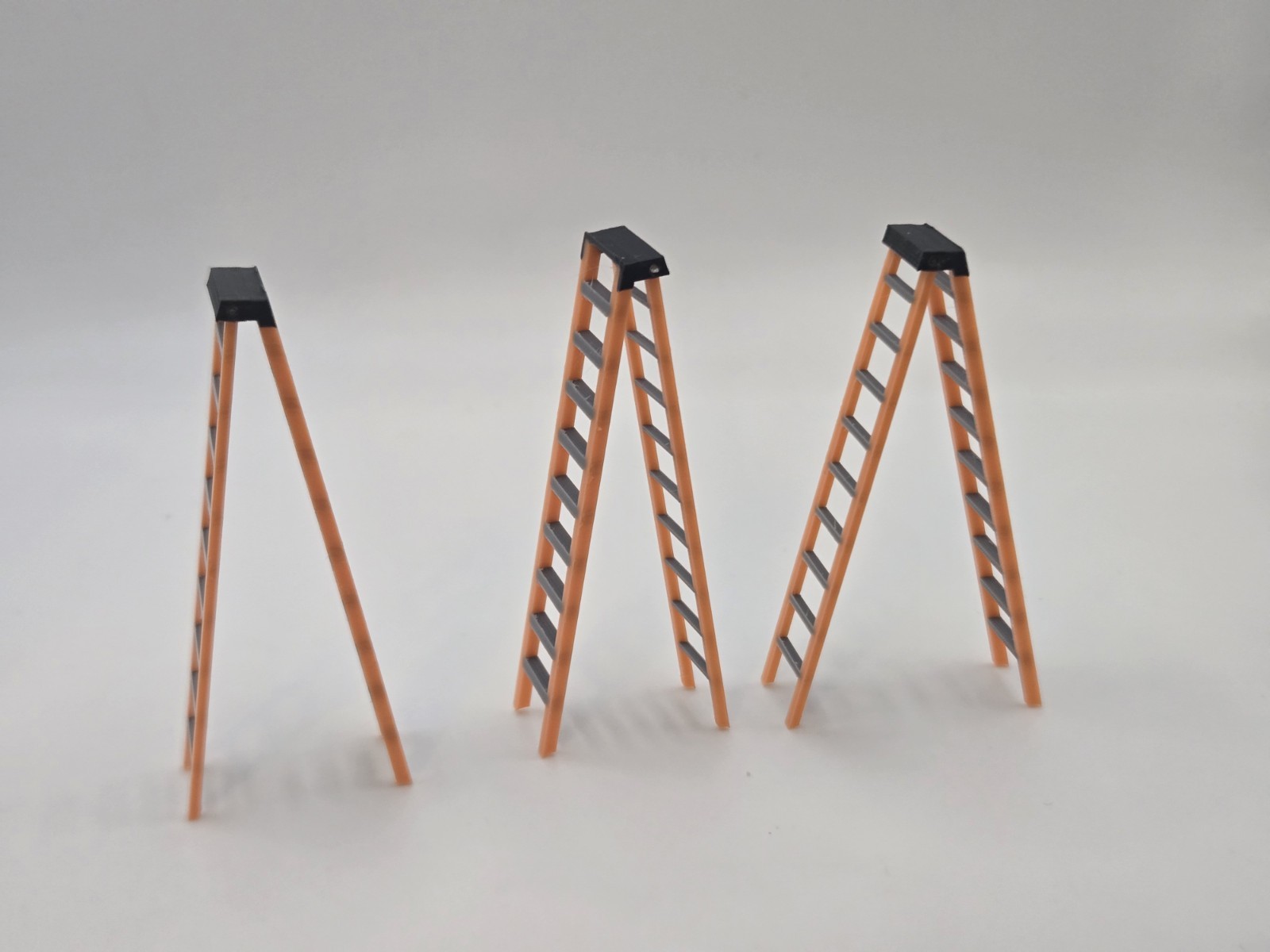 1/50 Scale Posable 10′ Step Ladder *3 Pack*