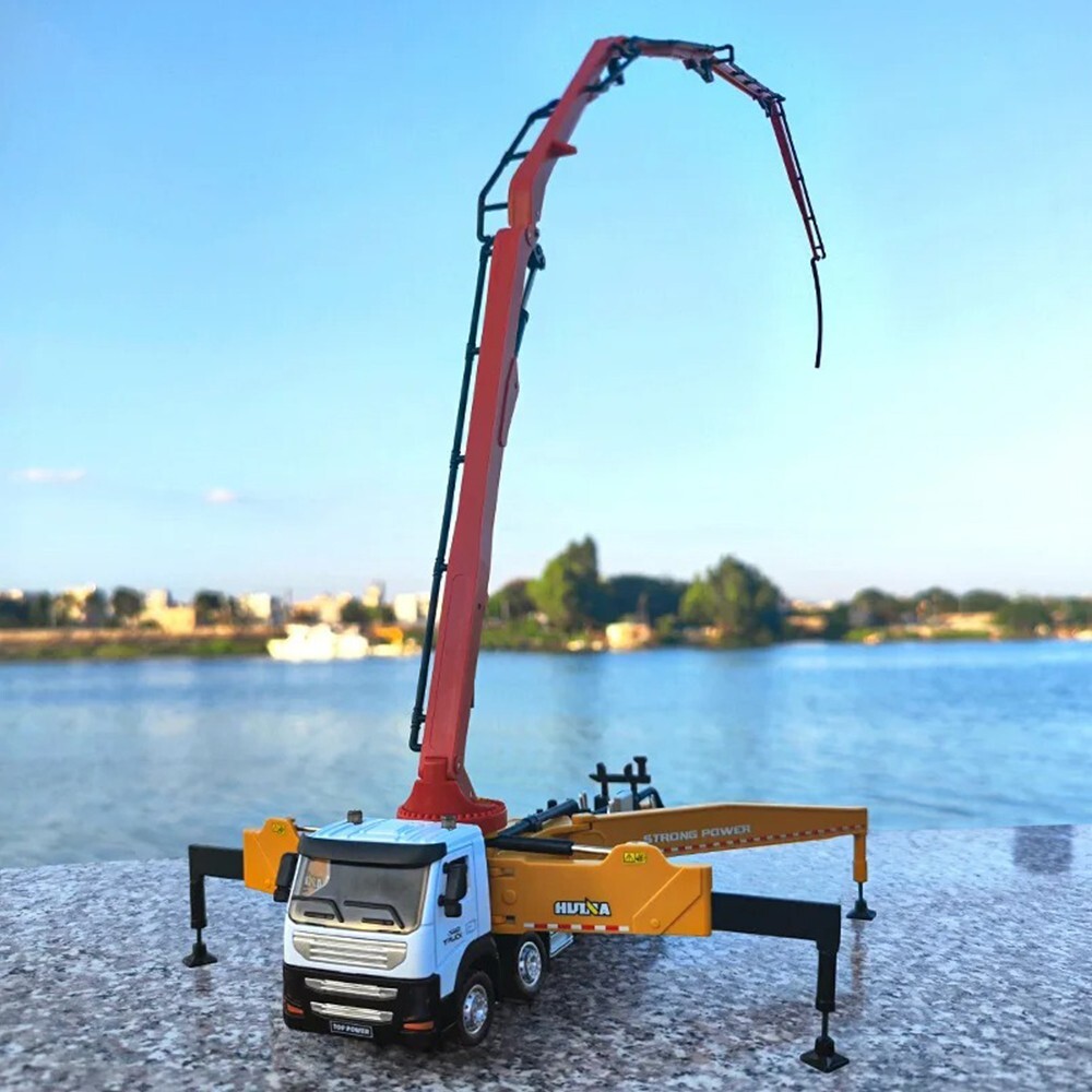 Diecast Construction 1:50 Concrete Pump Truck Toys Kids Boys Engineering Vehicle