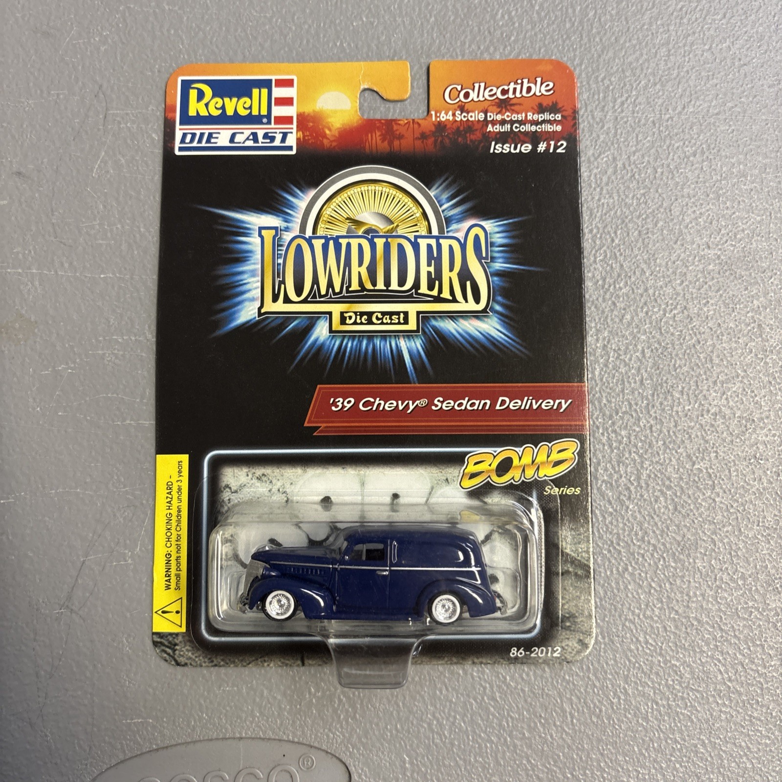 Revell Die Cast S Scale 86-2012 39’ Chevy Sedan Delivery 1:64 NIB