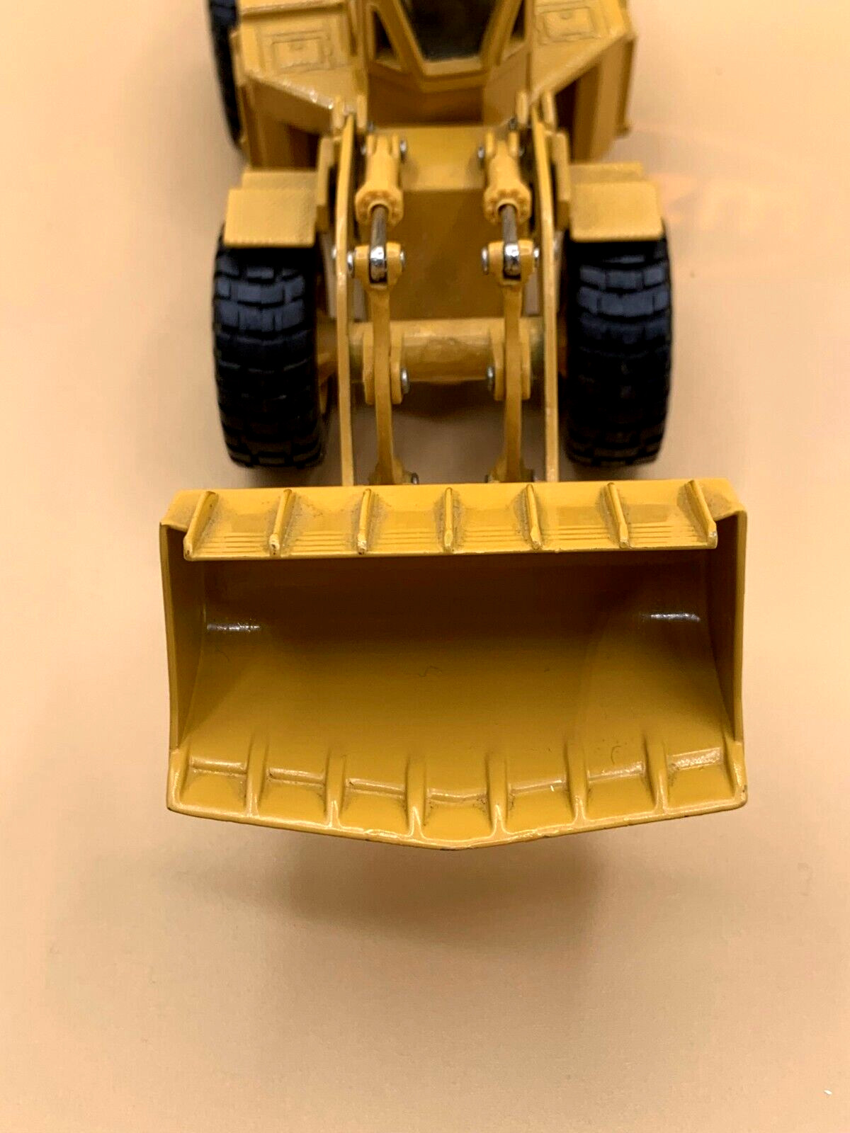 ERTL Caterpillar 988B Front End Loader, Tractor 2486F, Heavy Die Cast Metal 1/50