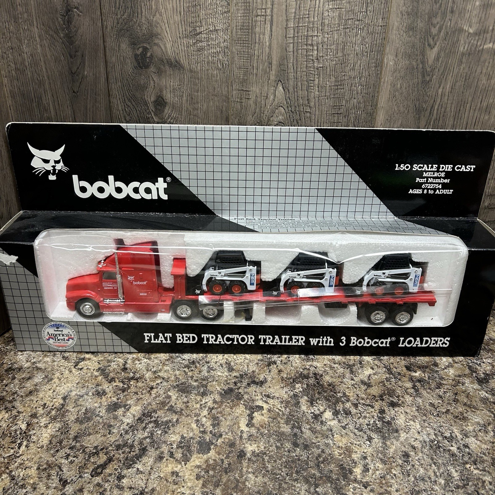 Bobcat Flatbed Tractor Trailer 3 Loaders – K-Line 1:50 Scale Model #6722754 New