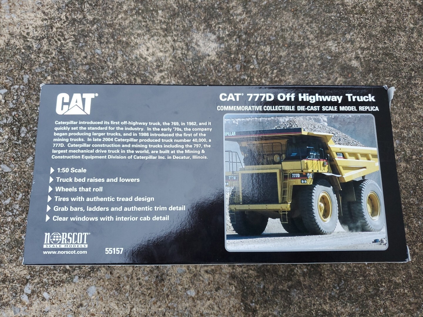 Norscot 55157 Caterpillar CAT 777D Off Highway Truck Commemorative 1:50 Die-Cast