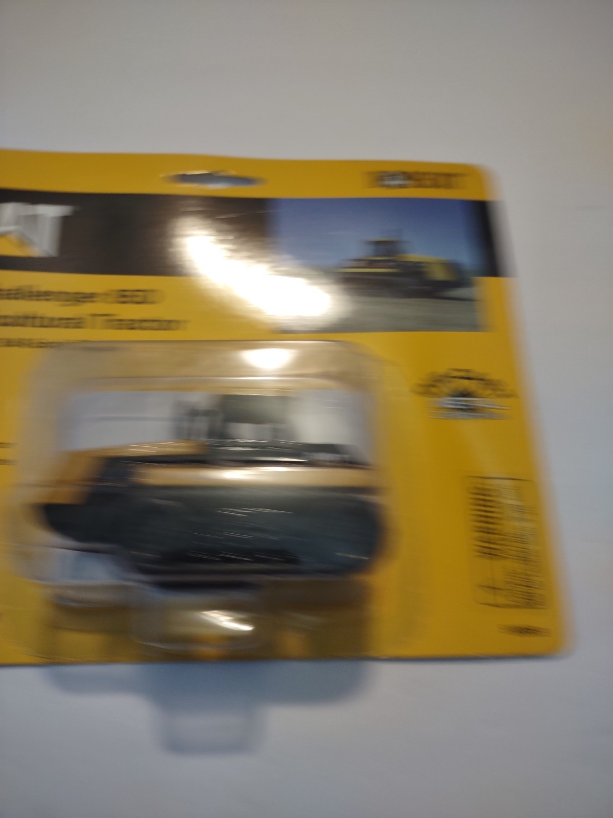 CAT Challenger 85D Agricultural Tractor 1:64 Scale Replica Die Cast Metal 1998