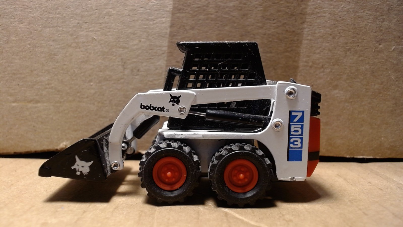 1:50 Scale Bobcat 753 Skidsteer Loader Diecast Model China Used