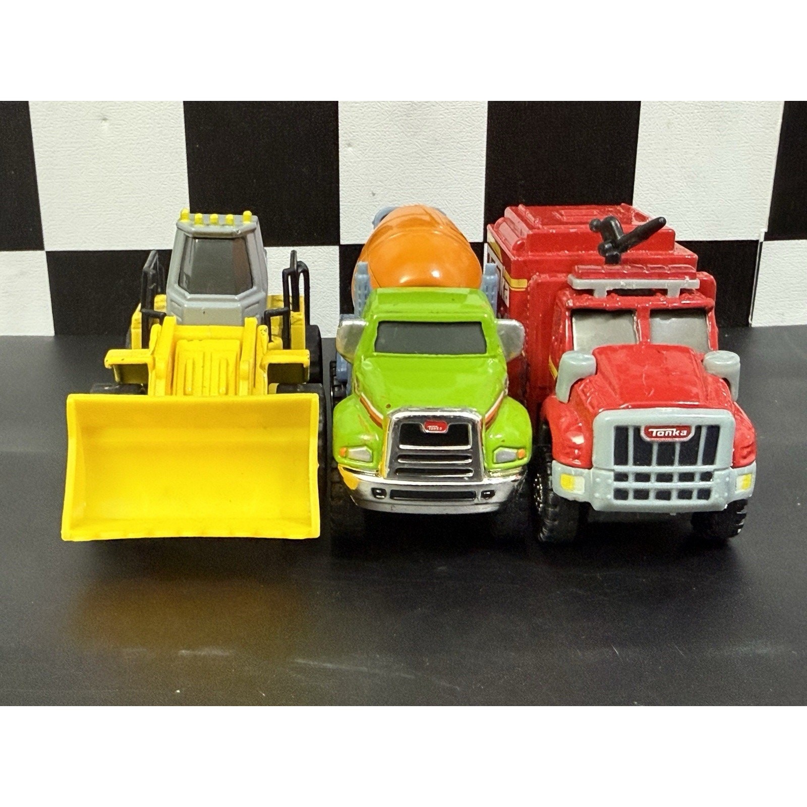 Tonka Lot of 3 Construction Trucks Cement Mixer, Bulldozer, Fire Truck