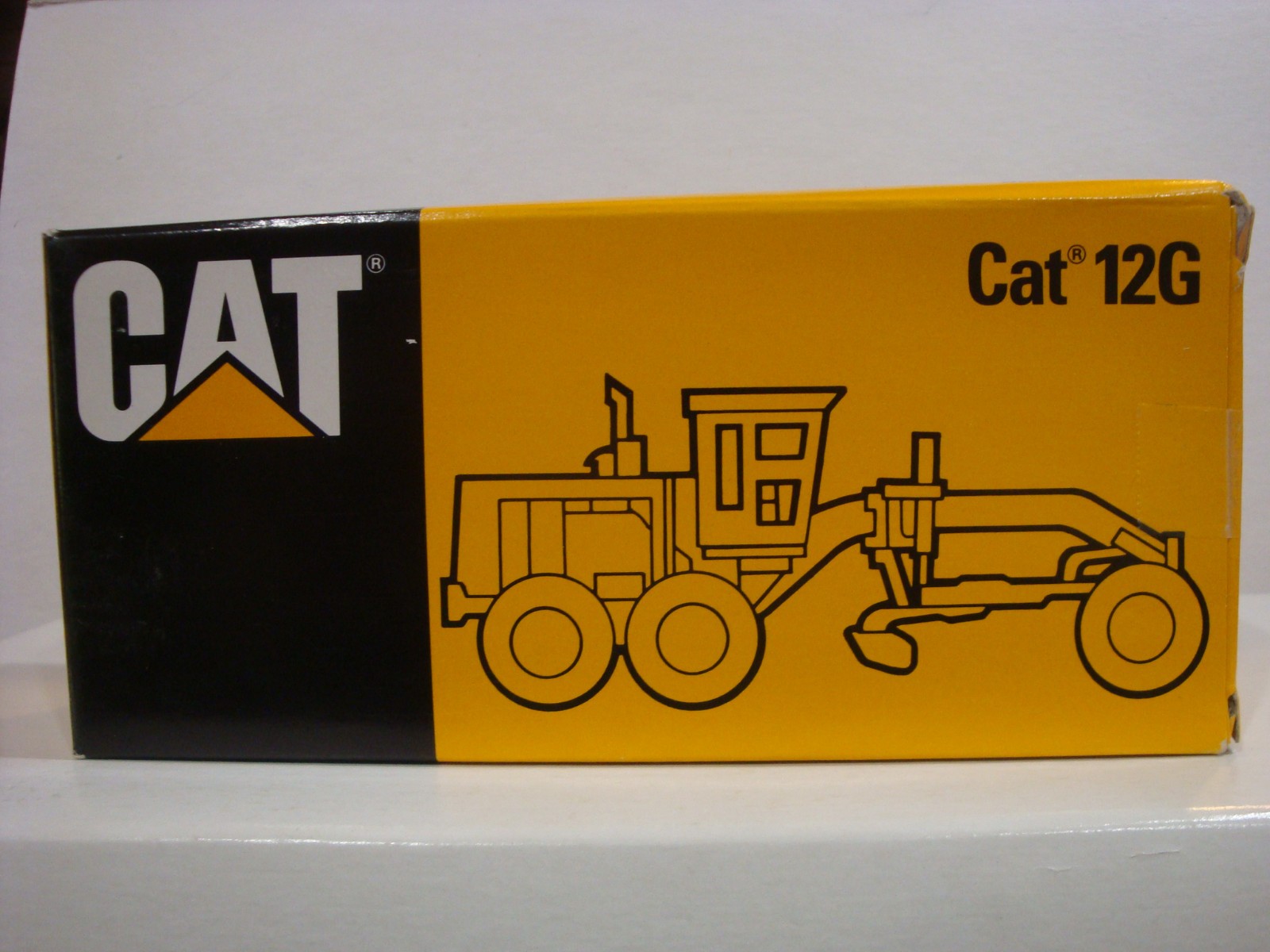 NZG CAT 12G Motor Grader #150 1/50 Scale Good++ Box